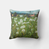 タンポポのある夏草地 クッション (裏面)