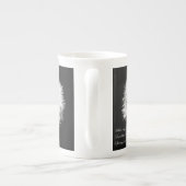 タンポポの俳句の専門のマグ ボーンチャイナマグカップ (裏面)