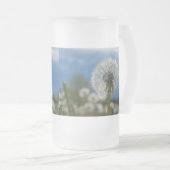 タンポポの曇りガラスのビールマグの美しい フロストグラスビールジョッキ (正面右)