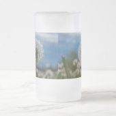 タンポポの曇りガラスのビールマグの美しい フロストグラスビールジョッキ (中央)