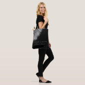 タンポポの種子の頭部の白黒の画像。 トートバッグ (モデル)