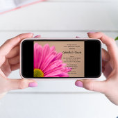 タン色の結婚式リハーサルディナー ピンクのガーベラデイジー 招待状