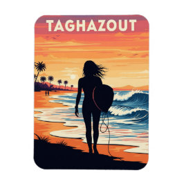 ターガゾウトでサーフィンを楽しむヴィンテージな旅のサーファーガール マグネット