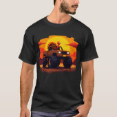 ターキーモンスタートラック サンセット レトロ感のある感謝祭 Tシャツ (正面)