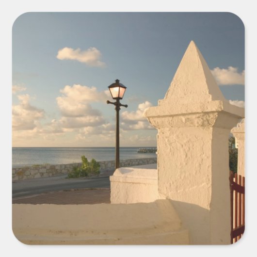 タークス・カイコス、グランドターク島、コックバーン スクエアシール (正面)