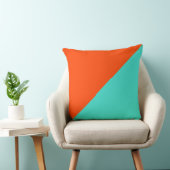 ターコイズとオレンジ色の無地の背景 クッション (椅子)