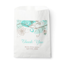 ターコイズのエレガントな花モチーフ ブライダルシャワーの装飾