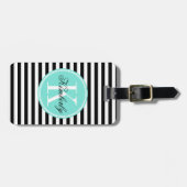 ターコイズのモノグラムが付いている白黒ストライプ ラゲッジタグ (正面横)