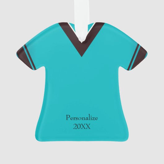 ターコイズの女の子のサッカーボールのワイシャツ オーナメント (裏面)