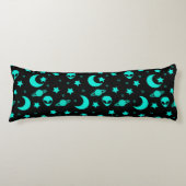 ターコイズエイリアンパターン（星と月） ボディピロー (正面)