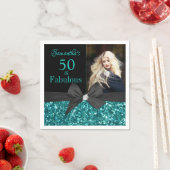 ターコイズグリッターブラックボウ50誕生日写真 スタンダードカクテルナプキン (インサイチュ)
