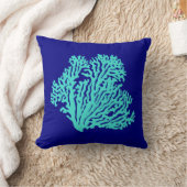 ターコイズコーラルオンネイビーブルーコースタルデコール クッション (ブランケット)