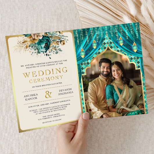 ターコイズゴールドの花柄カーテン インドのヒンズー教式結婚式 招待状