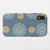 ターコイズティール（緑がかった色）ブルーアンイエローマンダラアートパターン Case-Mate iPhoneケース (裏面(横))