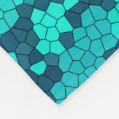ターコイズティール（緑がかった色）ブルーパターン フリースブランケット (角)