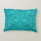 ターコイズフェイクレザーパターン – エンボスフローラ アクセントクッション (裏面)