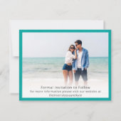 ターコイズブルーのモダンな写真付き結婚式の延期案内状 (裏面)