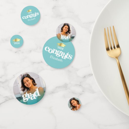 ターコイズブルーの卒業式　３　写真　大胆なタイポグラフィー コンフェッティ (グループ)