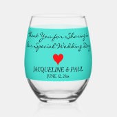ターコイズ結婚式の引き出物モノグラム赤いハート ステムなしワイングラス (正面)