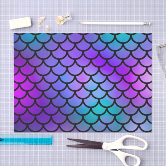 ターコイズ色の紫とピンクと青のマーメイドの鱗の幻想的な魚 薄葉紙 (クラフト)
