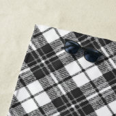 タータンチェックパターンクリスマス白黒モノグラム ビーチタオル (インサイチュ)