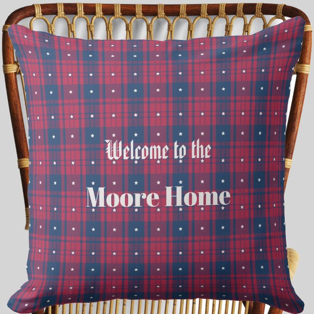 タータンチェック – 愛国的 – 赤青ホワイトスターズ アウトドアクッション (Tartan - Patriotic - Red Blue White Stars Outdoor Pillow by Leapfroglisics Shop)