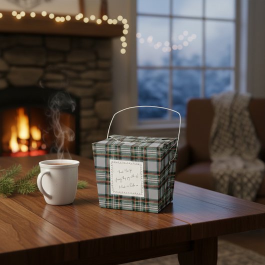 タータンパターンが素敵なギフトボックスに、カスタムの手描きメモを同封しました。 フェイバーボックス