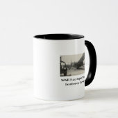 ターマック上のWWII B-29爆撃機写真コーヒーマグ マグカップ (正面右)