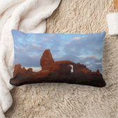 ターレットアーチアットサンライズインアーチズナショナルパーク ランバークッション (ブランケット)