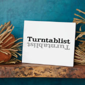 ターンタʇブɐリスɹトUN⊥ フォトプラーク (側面)