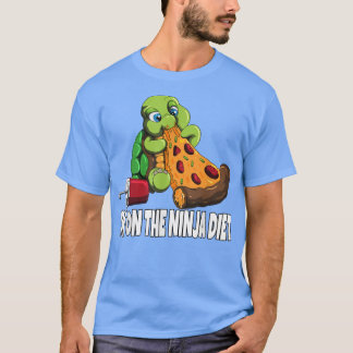 ダイエットの食べピザの上のカメ私は忍者ダイエットに乗っている Tシャツ