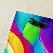 ダイナミック鮮やかカラーの抽象芸術波 ビーチタオル (インサイチュ)