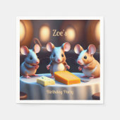 ダイニングテーブルでマウスの家族,子供の誕生日 スタンダードカクテルナプキン (正面)