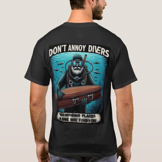 ダイバーを怒らせないで Tシャツ (裏面)
