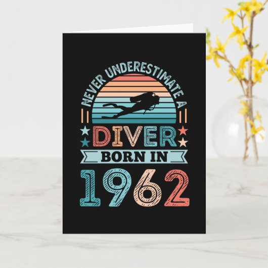 ダイバー1962 60生まれth誕生日ダイビングギフトダイビングファン カード (黄色い花)