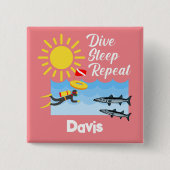 ダイブスリープリピートデザイン – 四角ボタン 缶バッジ (正面)