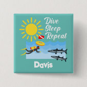 ダイブスリープリピートデザイン – 四角ボタン 缶バッジ (正面)