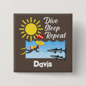 ダイブスリープリピートデザイン – 四角ボタン 缶バッジ (正面)