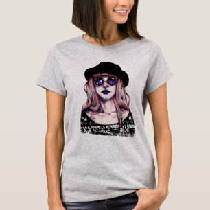 ダイヤモンドが付いている空のルーシー Tシャツ