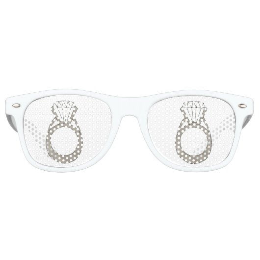 ダイヤモンドきらきら光るリングや輪結婚婚約ファッショニスタ レトロサングラス (正面)