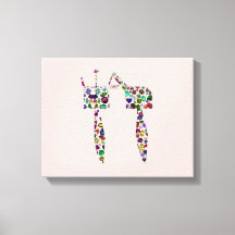 ダイヤモンドと宝石で作られたヘブライ文字'CHET'