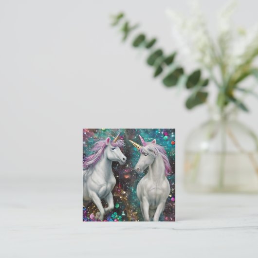 ダイヤモンドと飾ビーズの豪華なユニコーン スクエア名刺 (スタンド正面)