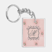 ダイヤモンドのきらきら光るなピンクの房状のモノグラムのキーホルダー キーホルダー (正面左)