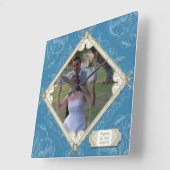 ダイヤモンドの渦巻の青いアジサイの結婚式の写真 スクエア壁時計 (傾斜)