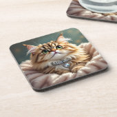 ダイヤモンドカラーのかわいいグレーのふわふわしたタビー猫 コースター (左側)