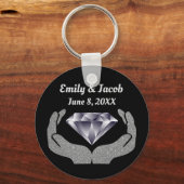 ダイヤモンドハンド ウェディング キーチェーン (正面)