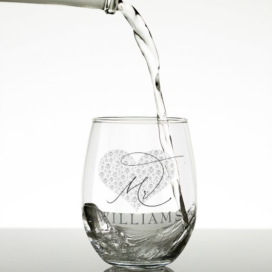 ダイヤモンドハート結婚姓のMr. ステムなしワイングラス