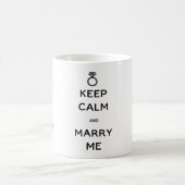 ダイヤモンドリングで私と結婚して Keep Calm コーヒーマグカップ (中央)