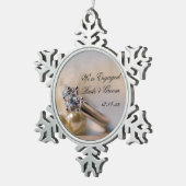 ダイヤモンドリングや輪とパール婚約 スノーフレークピューターオーナメント (右)