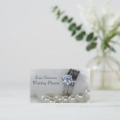 ダイヤモンドリングや輪とホワイトパールウェディングプランナー 名刺 (スタンド正面)